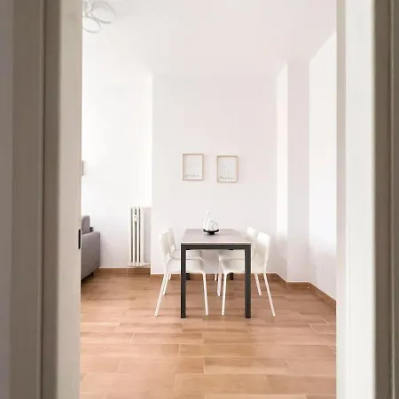 Feriehus Biffen 66 - Modern Flat In Trastevere Rom